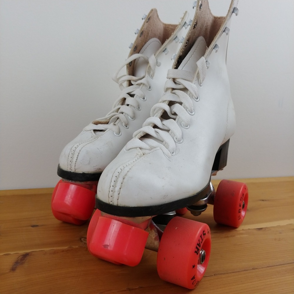 Vintage 70s Roller Derby Lace Up Leather Roller Skates White Womens‎ Size 7 USA